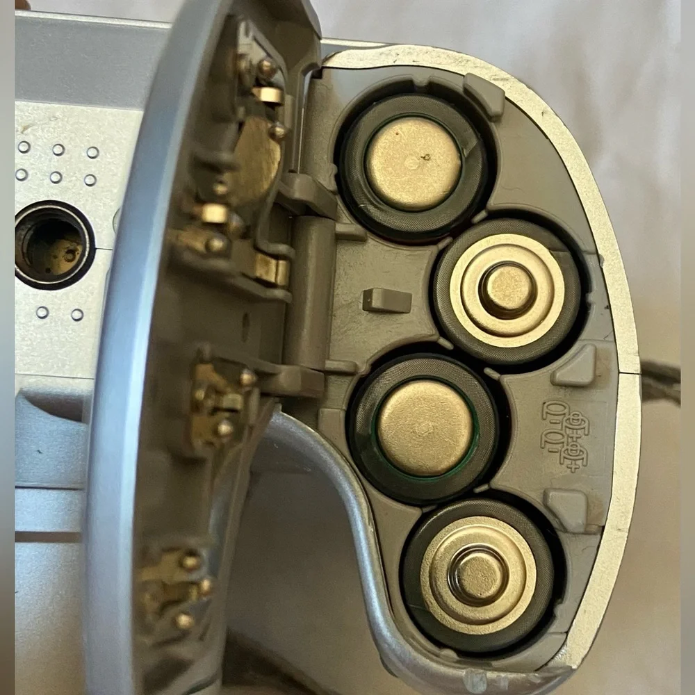 FujiFilm FinePix S3000 Digital Camera Silver With 55mm Lens Tested Works